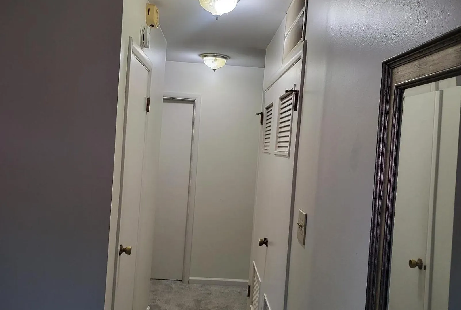 3 Bedrooms 2 Bathrooms, Free Driveway Parking, 2 Min To Ohio State Univrrsity, Ac, Free Wi-Fi, Washer And Dryer, Expocenter, Bus Stop, University Shuttle, Riverside Methodist Hospital Columbus 0*,