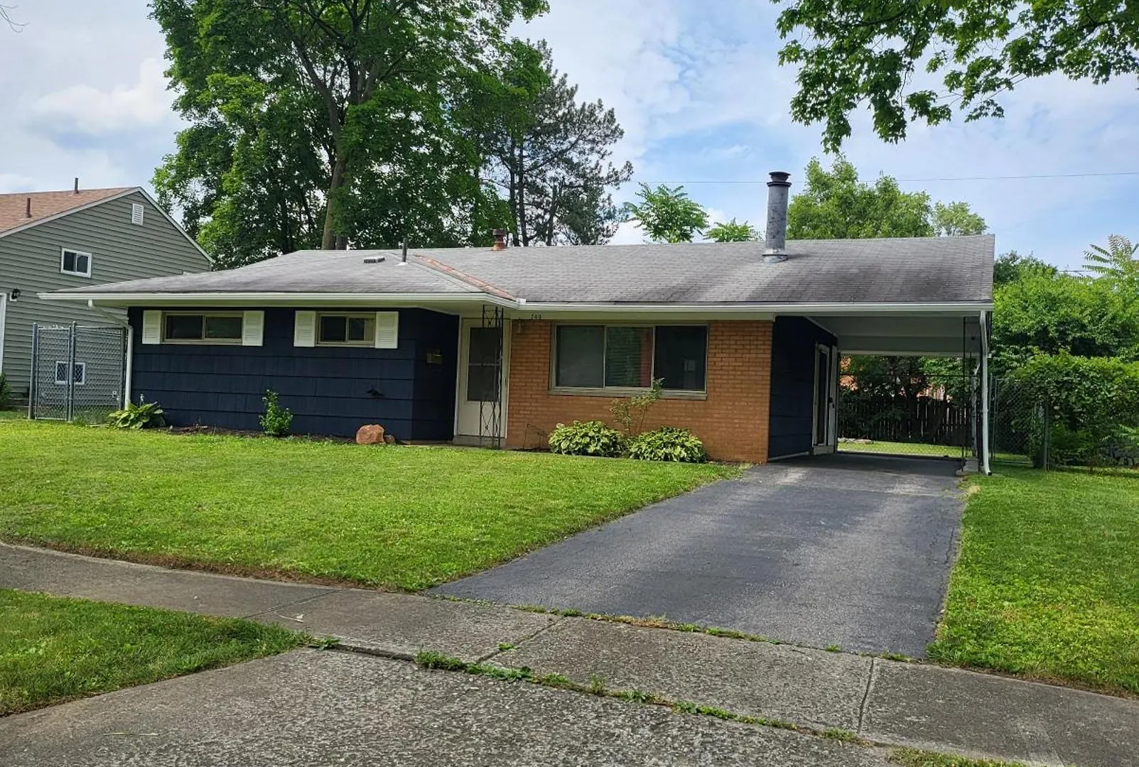 3 Bedrooms 2 Bathrooms, Free Driveway Parking, 2 Min To Ohio State Univrrsity, Ac, Free Wi-Fi, Washer And Dryer, Expocenter, Bus Stop, University Shuttle, Riverside Methodist Hospital Columbus Apartment