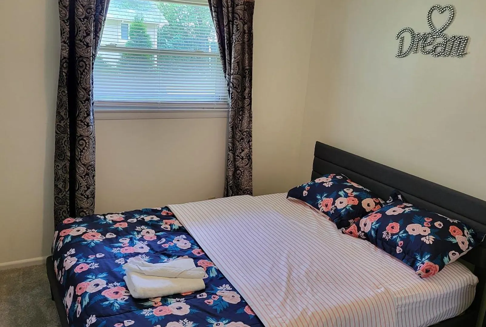 3 Bedrooms 2 Bathrooms, Free Driveway Parking, 2 Min To Ohio State Univrrsity, Ac, Free Wi-Fi, Washer And Dryer, Expocenter, Bus Stop, University Shuttle, Riverside Methodist Hospital Columbus 0*,  United States